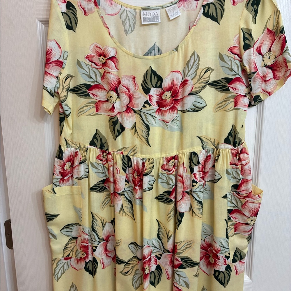 Moda International Cream and Pink Floral Dress